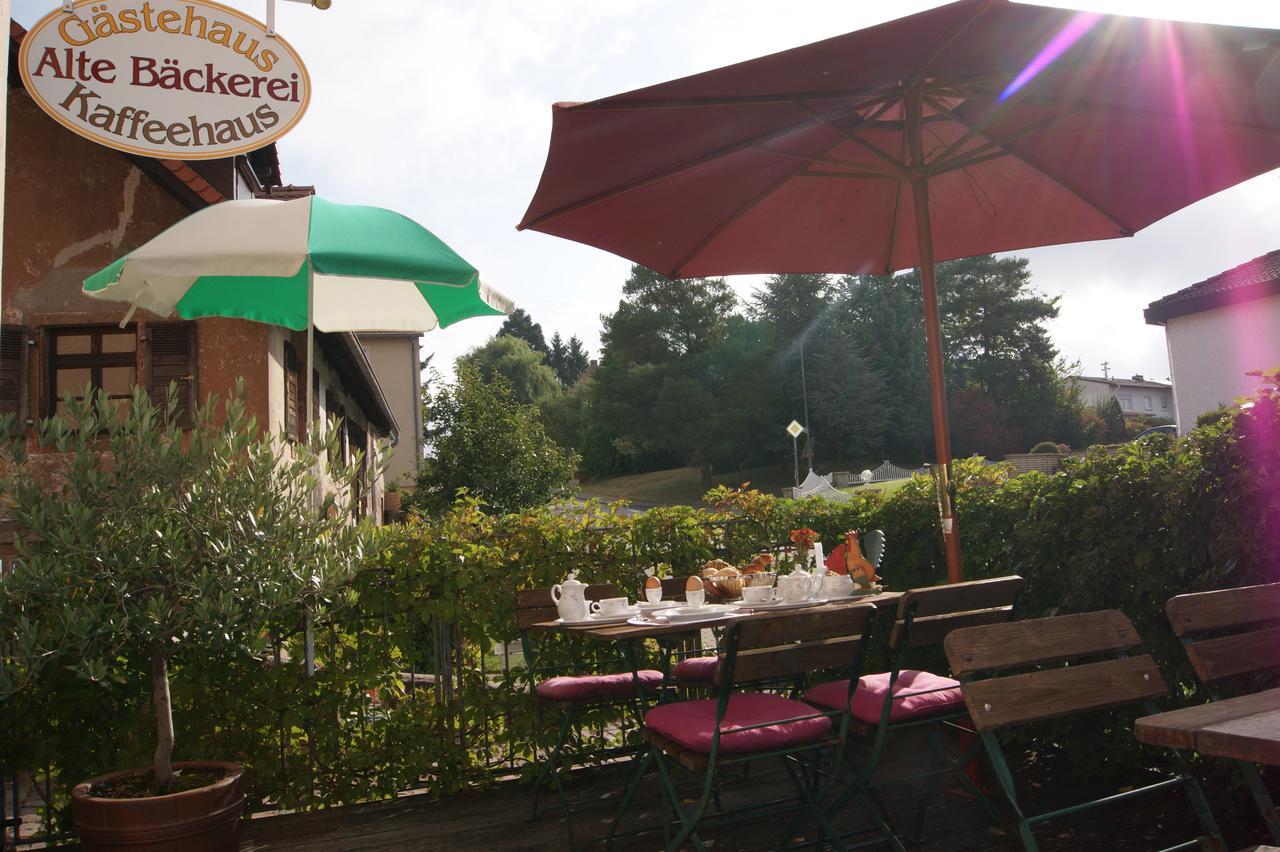 Gastehaus 'Alte Backerei' Kaffeehaus Hotel Grossbundenbach Bagian luar foto